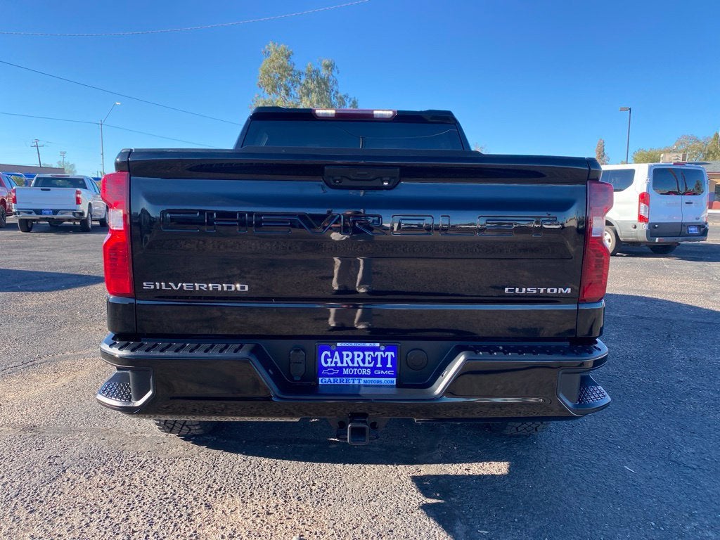 2022 Chevrolet Silverado 1500 Custom