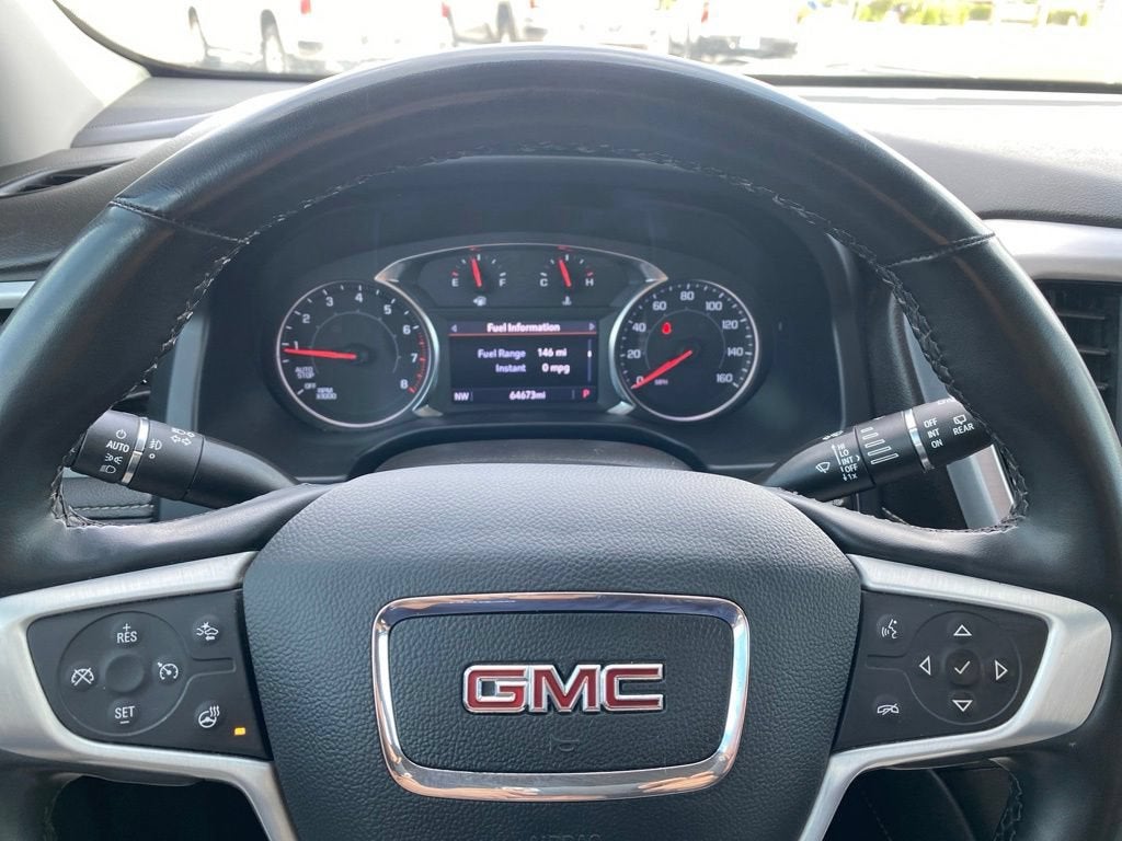 2023 GMC Acadia SLT