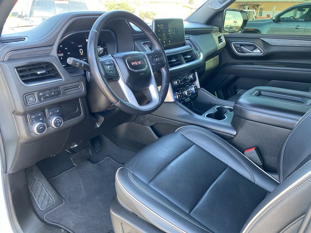 2023 GMC Yukon XL SLT