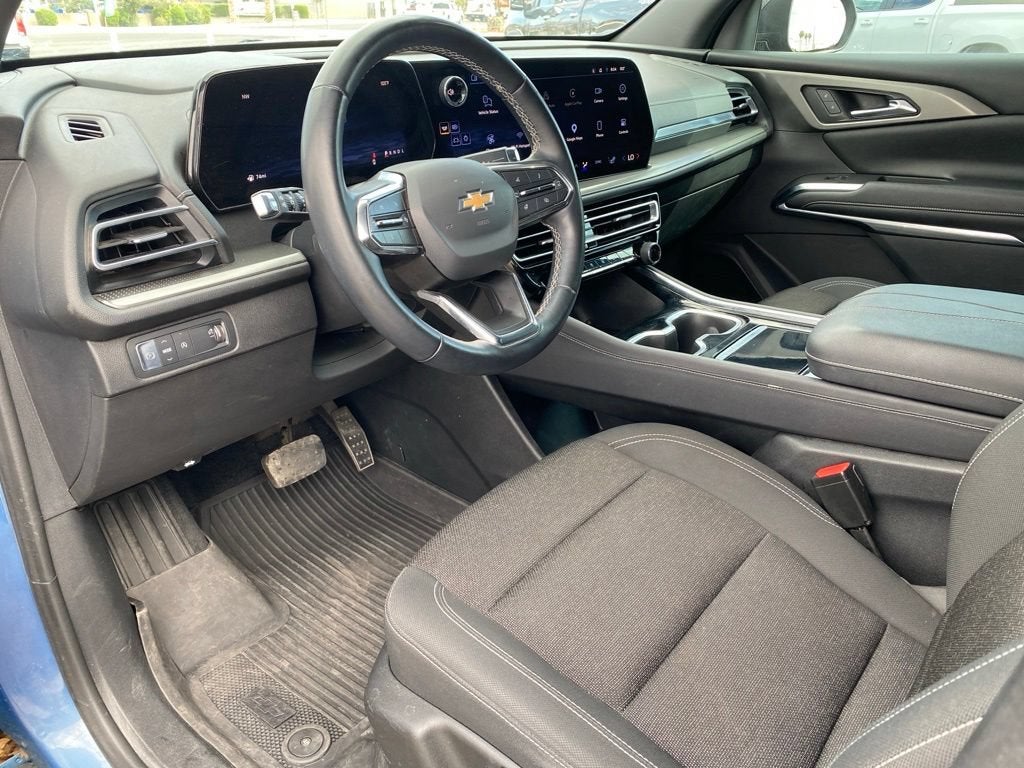 2024 Chevrolet Traverse LS
