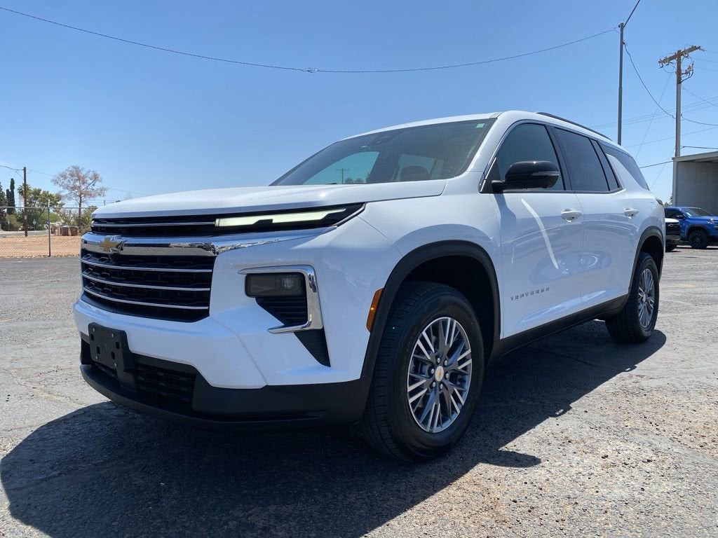 2024 Chevrolet Traverse LT