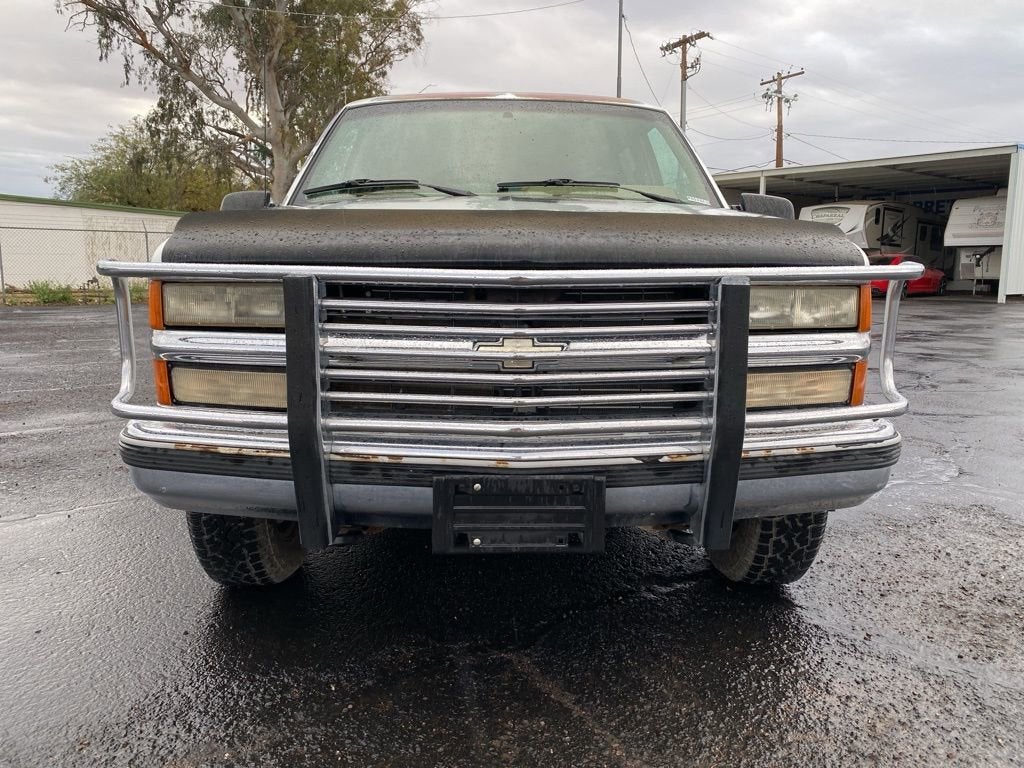 1994 Chevrolet Suburban Base