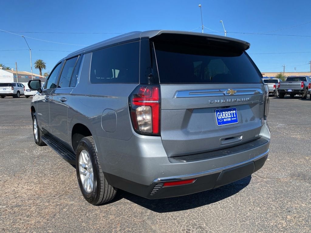 2024 Chevrolet Suburban LT