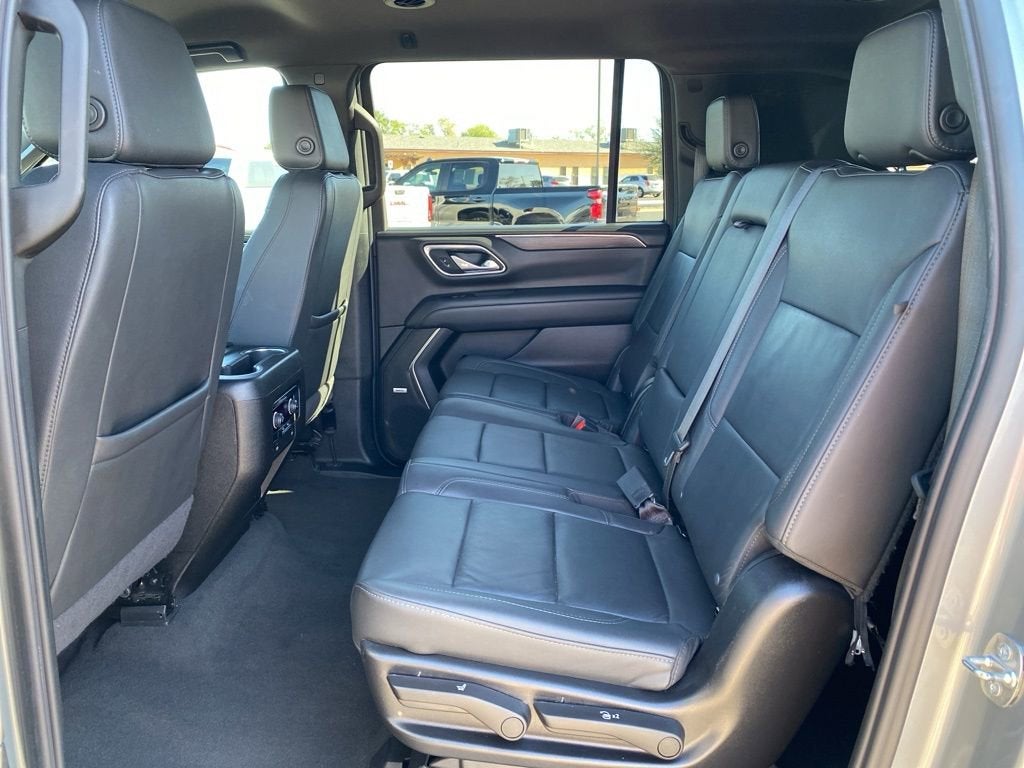 2024 Chevrolet Suburban LT