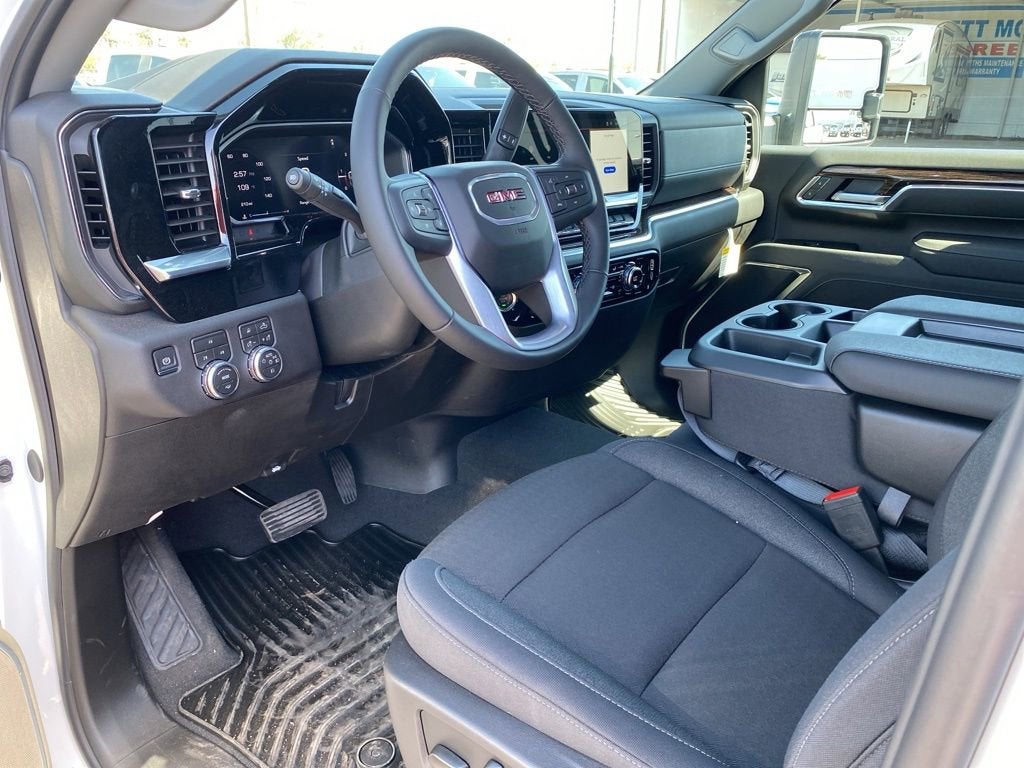 2026 GMC Sierra 2500 HD SLE