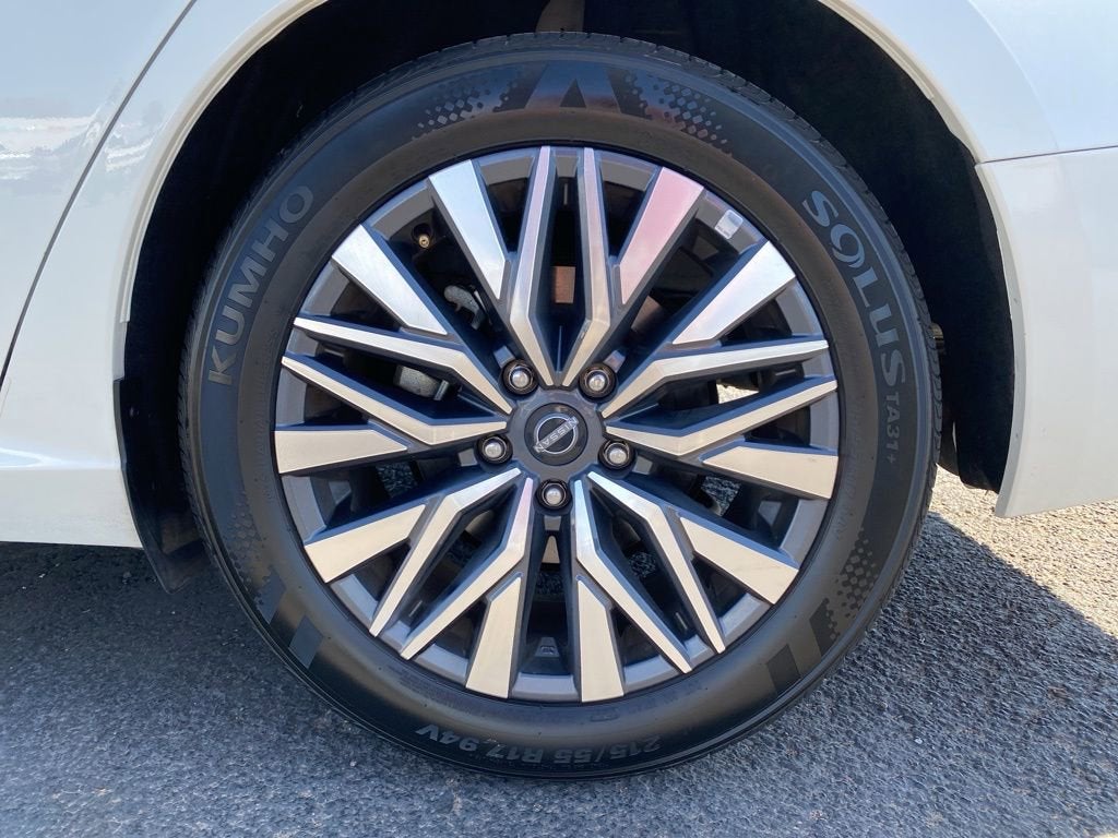 2025 Nissan Altima SV