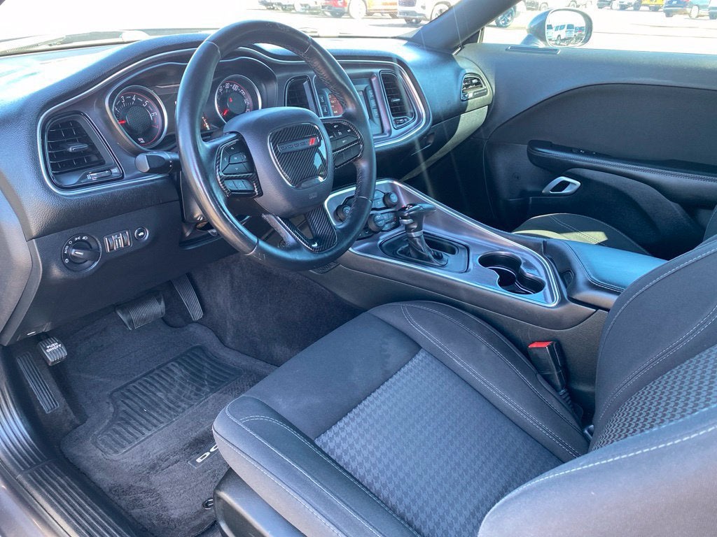 2017 Dodge Challenger SXT