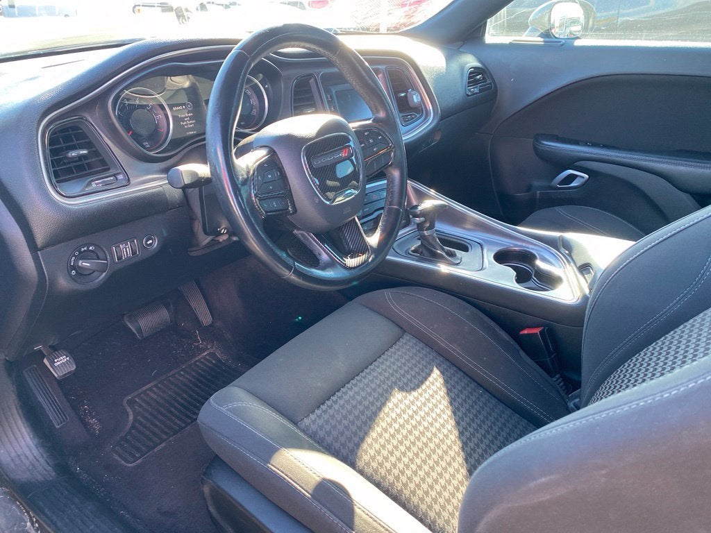 2017 Dodge Challenger SXT