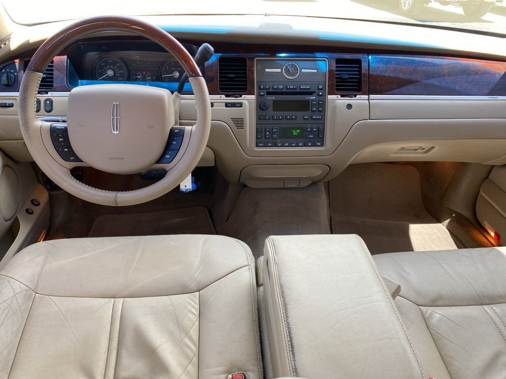 2008 Lincoln Town Car Limited
