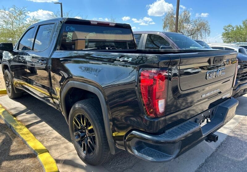 2022 GMC Sierra 1500 Elevation