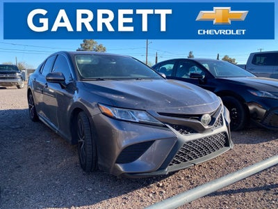 2020 Toyota Camry SE