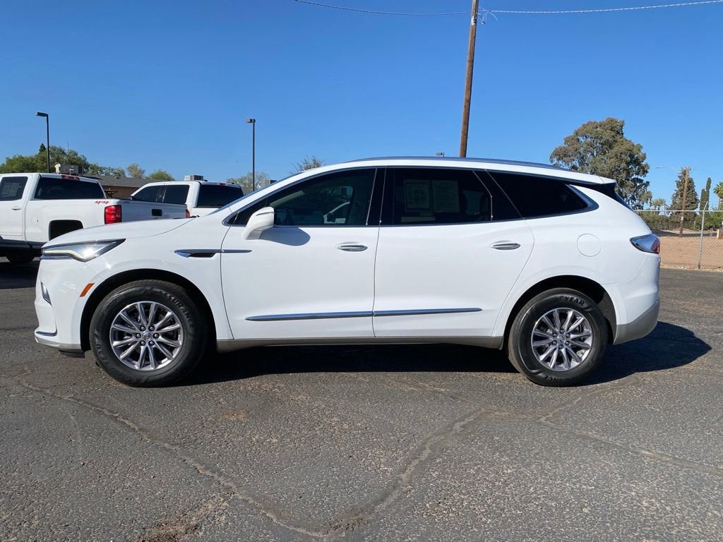 2023 Buick Enclave Essence