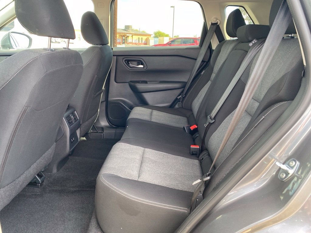 2025 Nissan Rogue SV - Photo 26